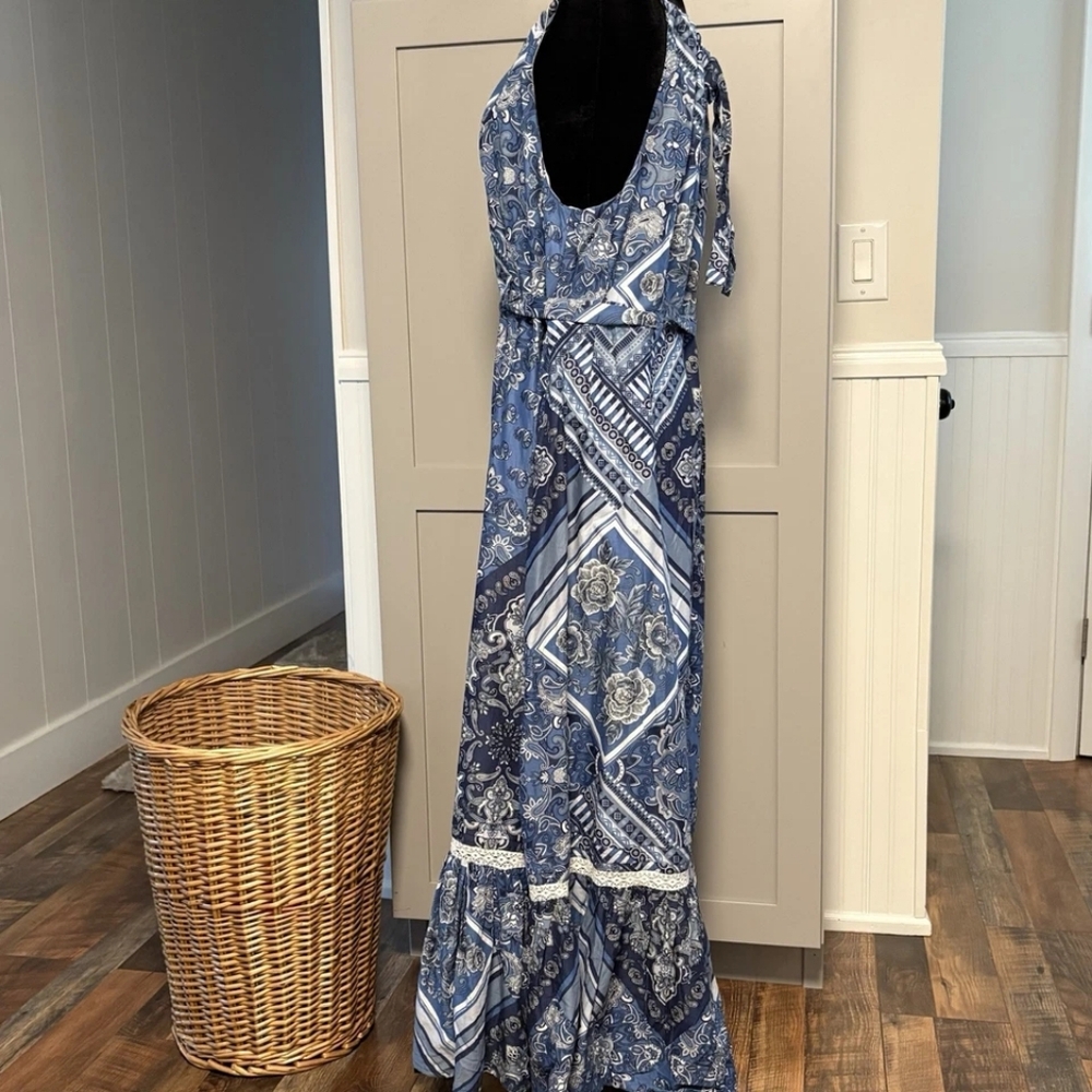 Blue Patterned Maxi Dress - Picture 2 of 4